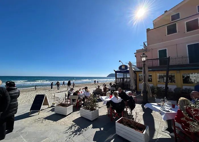 Alassio Central Apartament Holiday home *