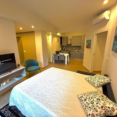 Alassio Central Apartment Будинок відпочинку